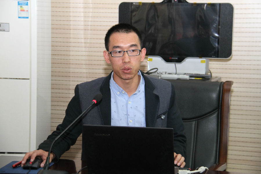 校党委书记房全忠